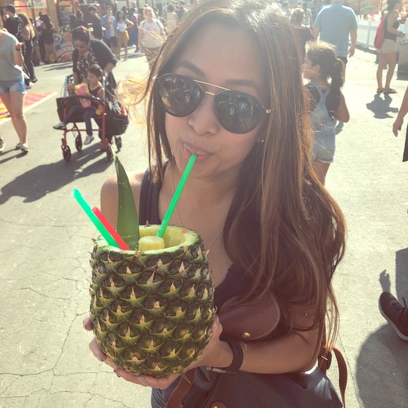 Meet your Posher, Victoria - Picture 1 of 1